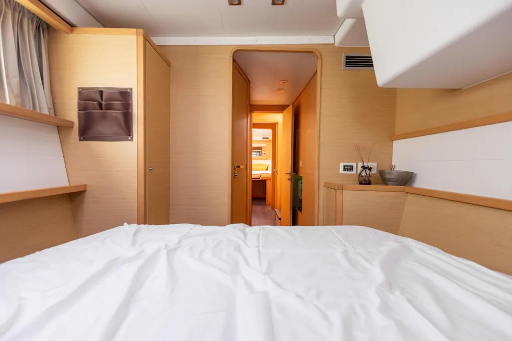 Interior of lagoon 450F