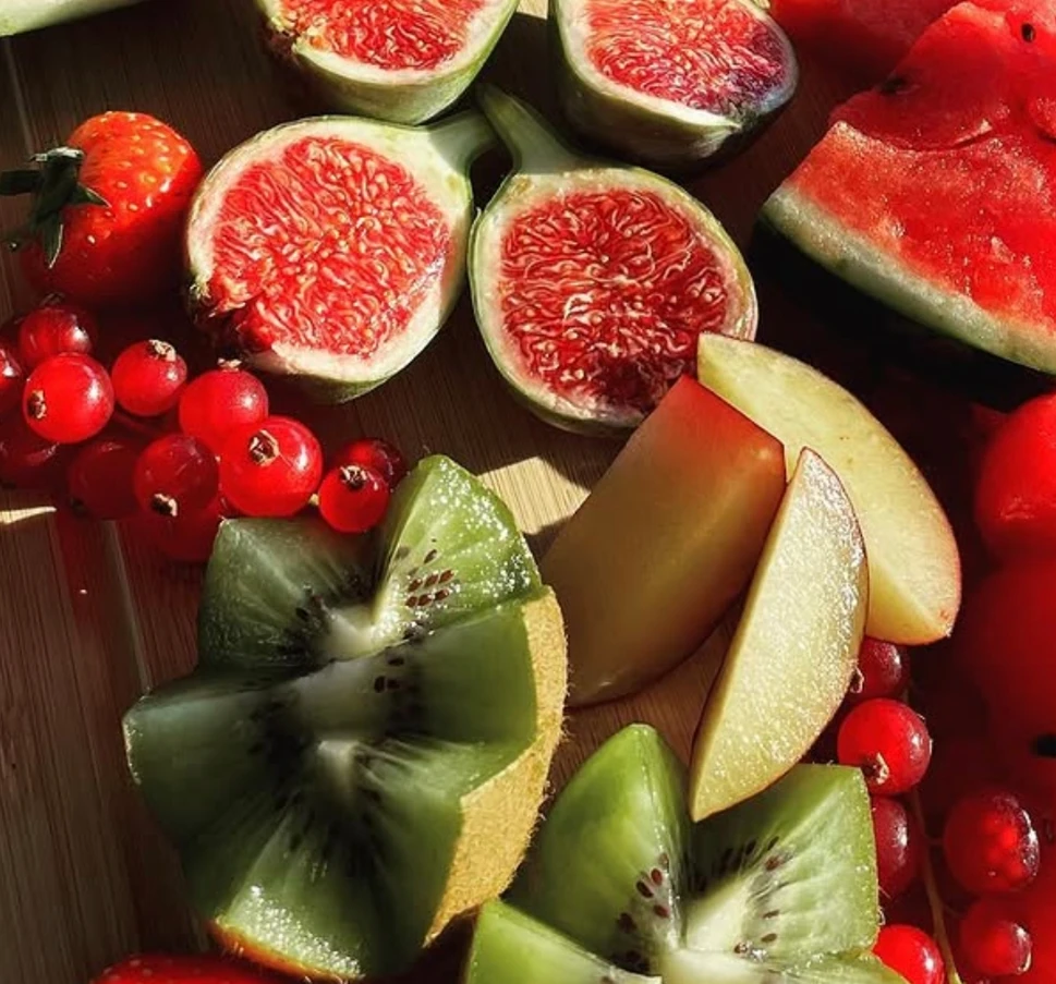 breakfast fruits served onboard